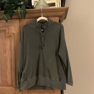 AERIE • Dark Green Pullover • The Good Times Henley Sweatshirt • Size M • EUC